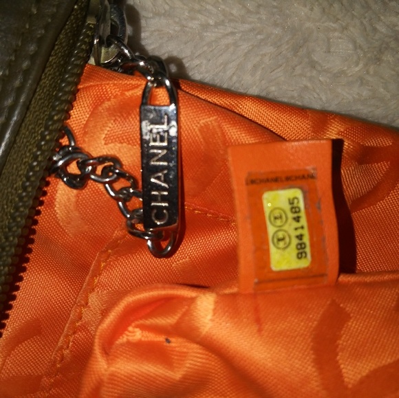 SOLD! Chanel Cambon Olive Green Python CC - Picture 7 of 7